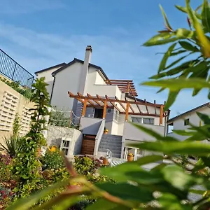 https://apartman-luce-krk-island.primorje-gorskikotar.com